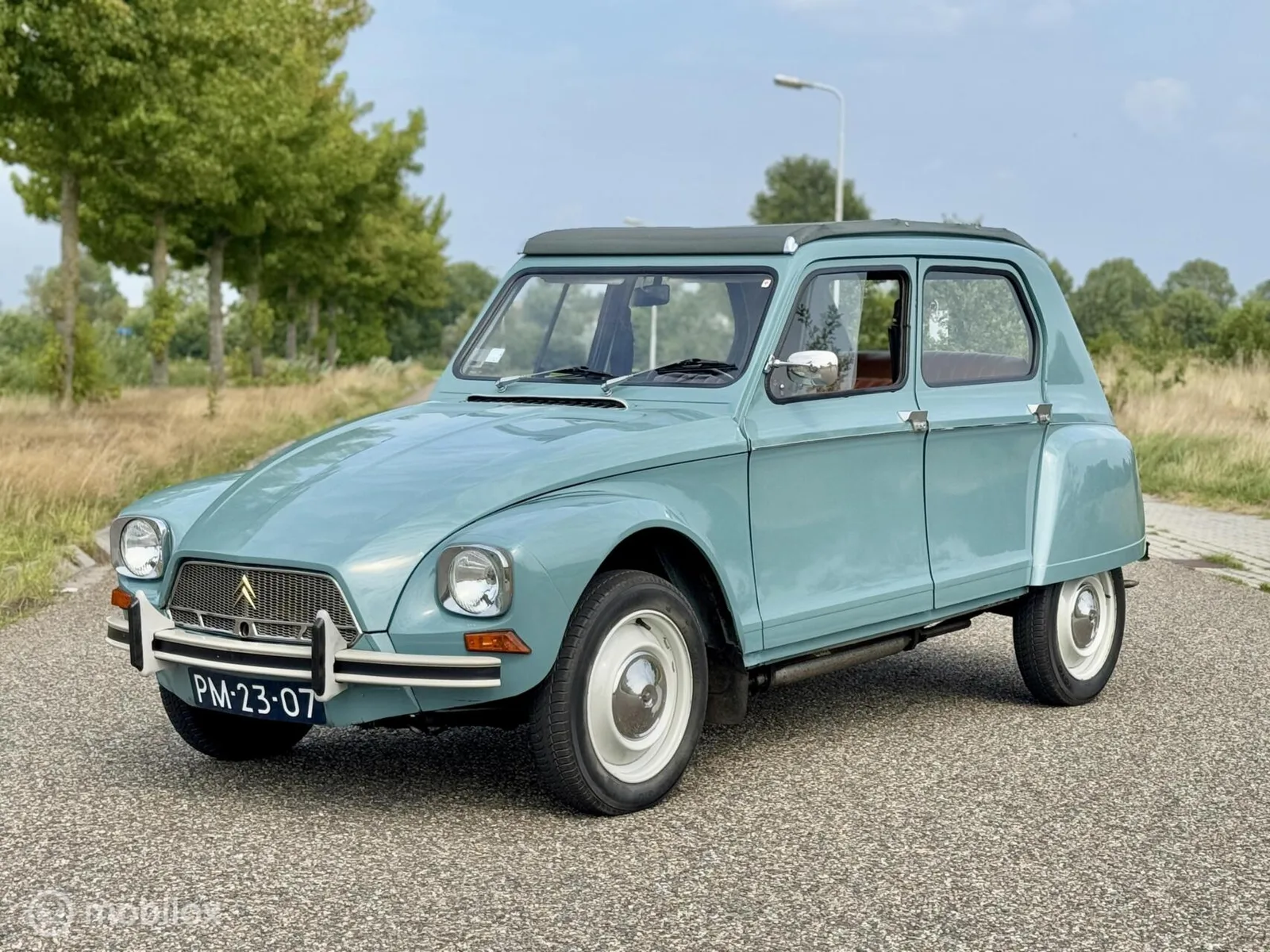Citroën Dyane (1968) — foto 1