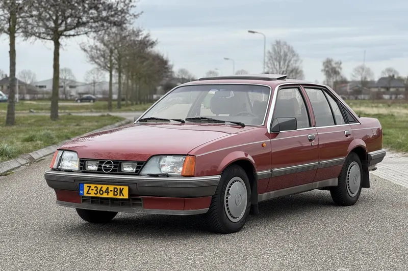 Opel Rekord (1985)