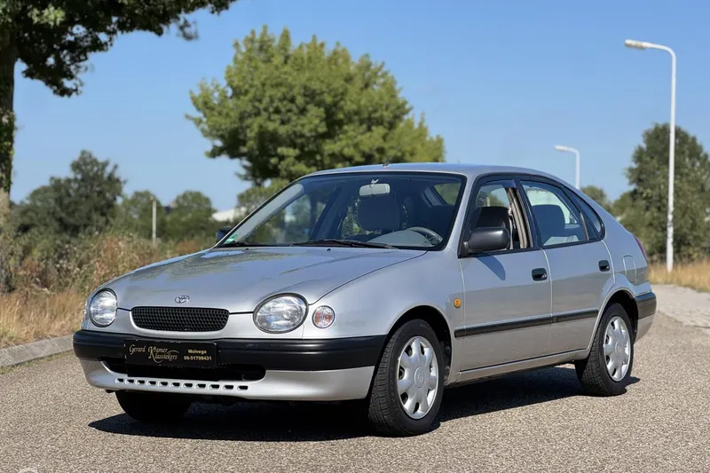 Toyota Corolla (1998)