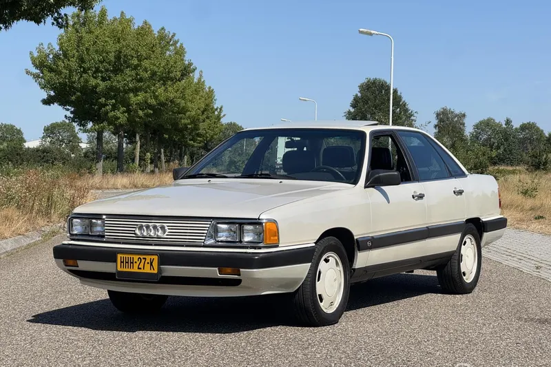 Audi 5000 (1984)