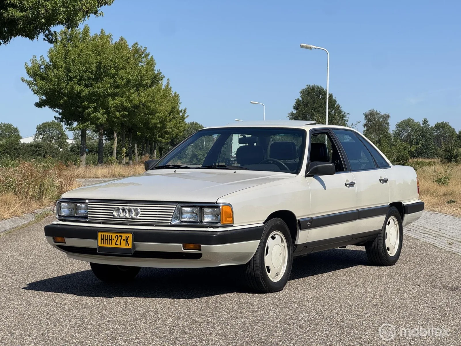 Audi 100 (1984) — foto 1