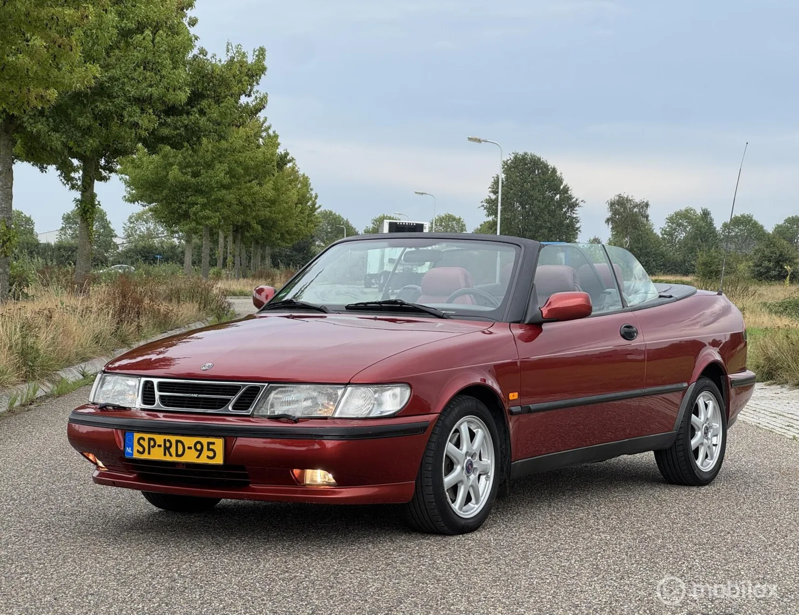 Saab 900 (1998) — foto 1