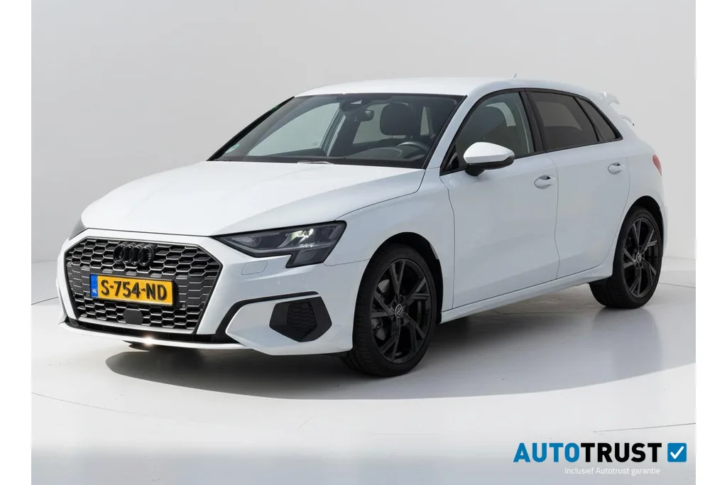 Audi A3 (2023) — foto 1