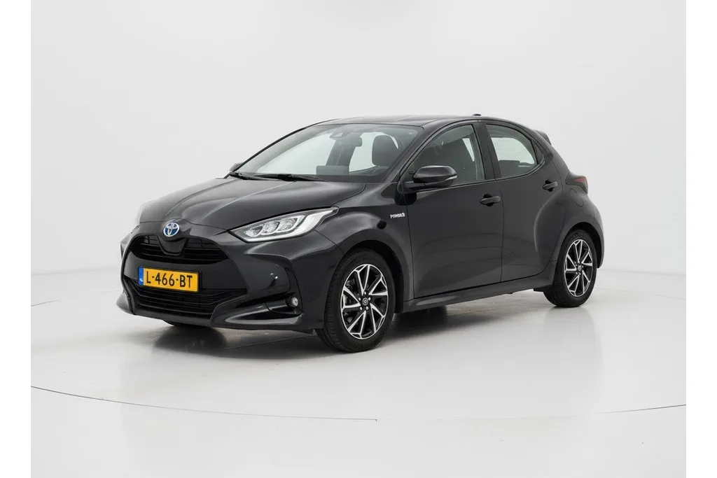Toyota Yaris (2021) — foto 1