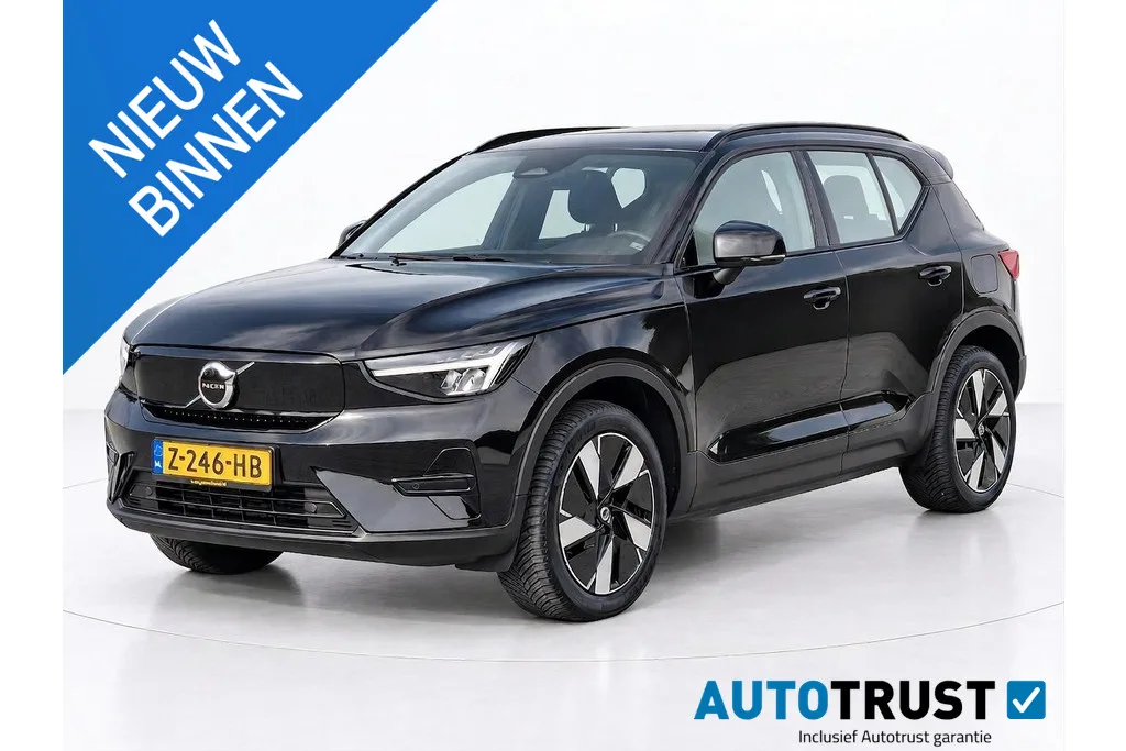 Volvo XC40 (2024) — foto 1