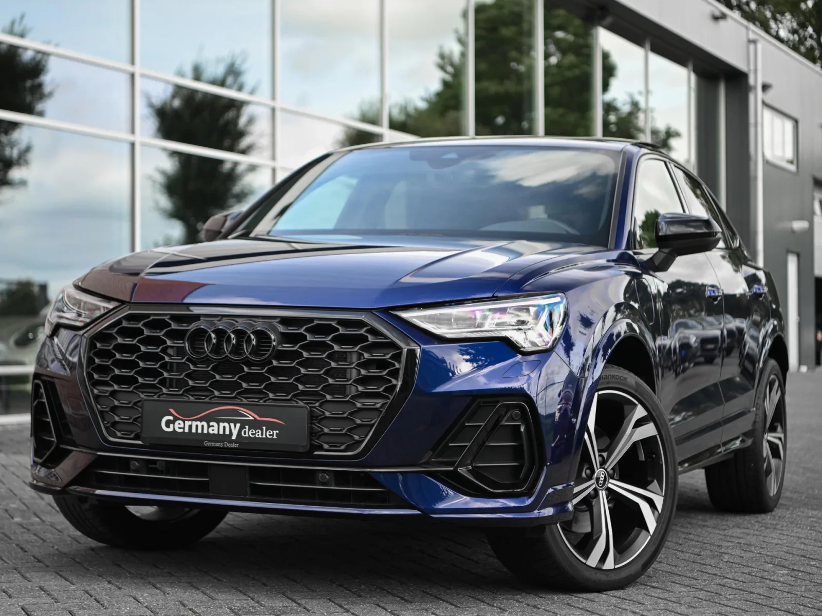 Audi Q3 (2021) — foto 1