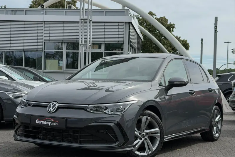 Volkswagen Golf (2023)