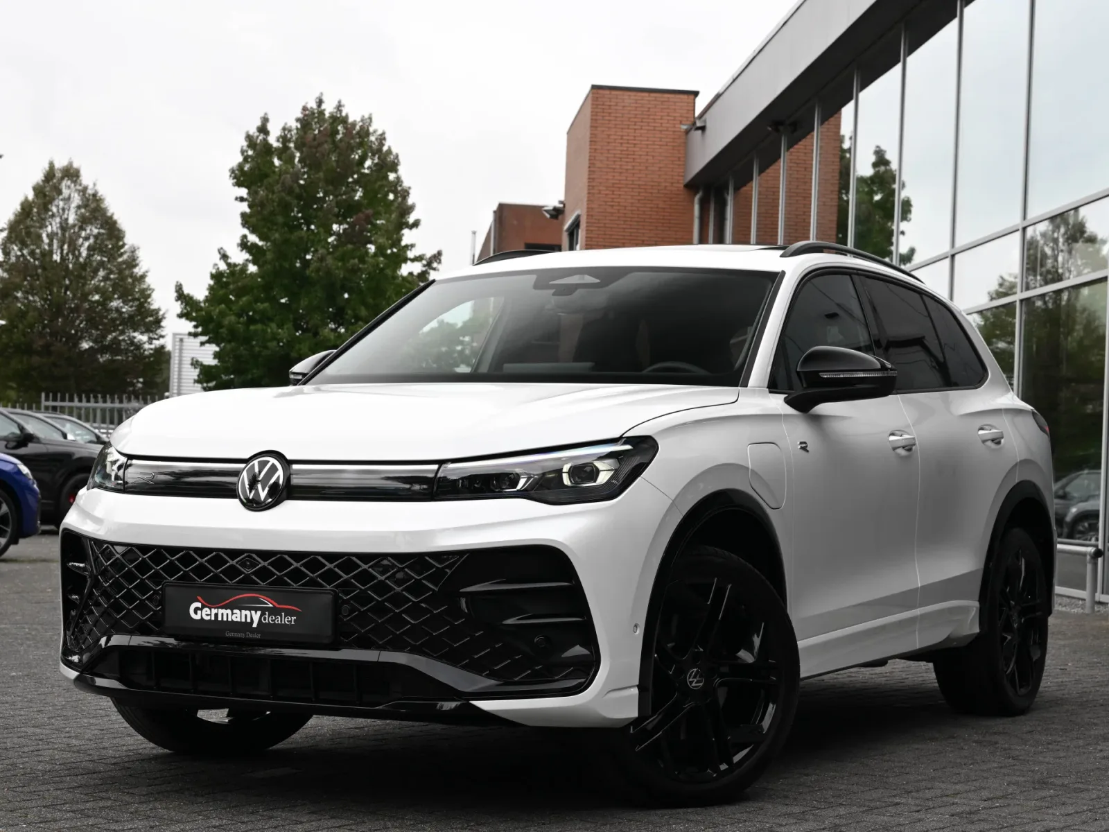 Volkswagen Tiguan (2025) — foto 1