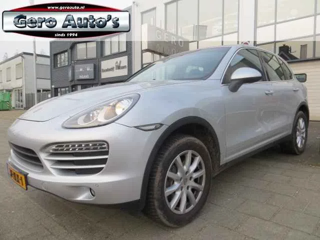 Porsche Cayenne (2013) — foto 1
