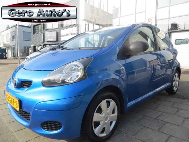 Toyota Aygo (2011) — foto 1