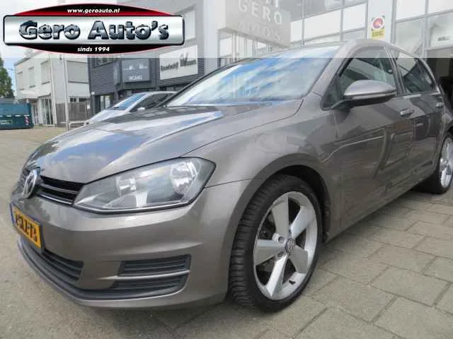 Volkswagen Golf (2014) — foto 1
