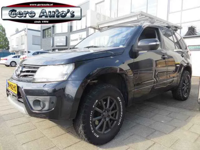 Suzuki Grand Vitara (2013) — foto 1