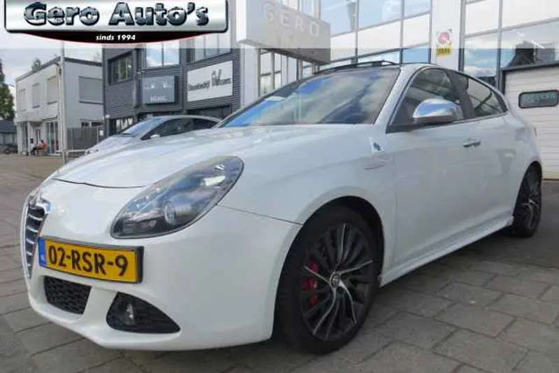 Alfa Romeo Giulietta (2011)