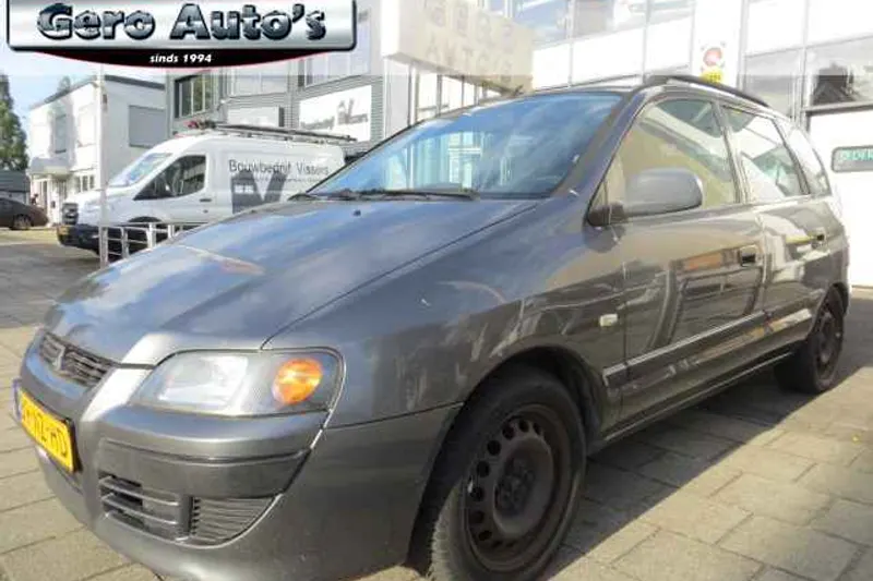Mitsubishi Space Star (2004)