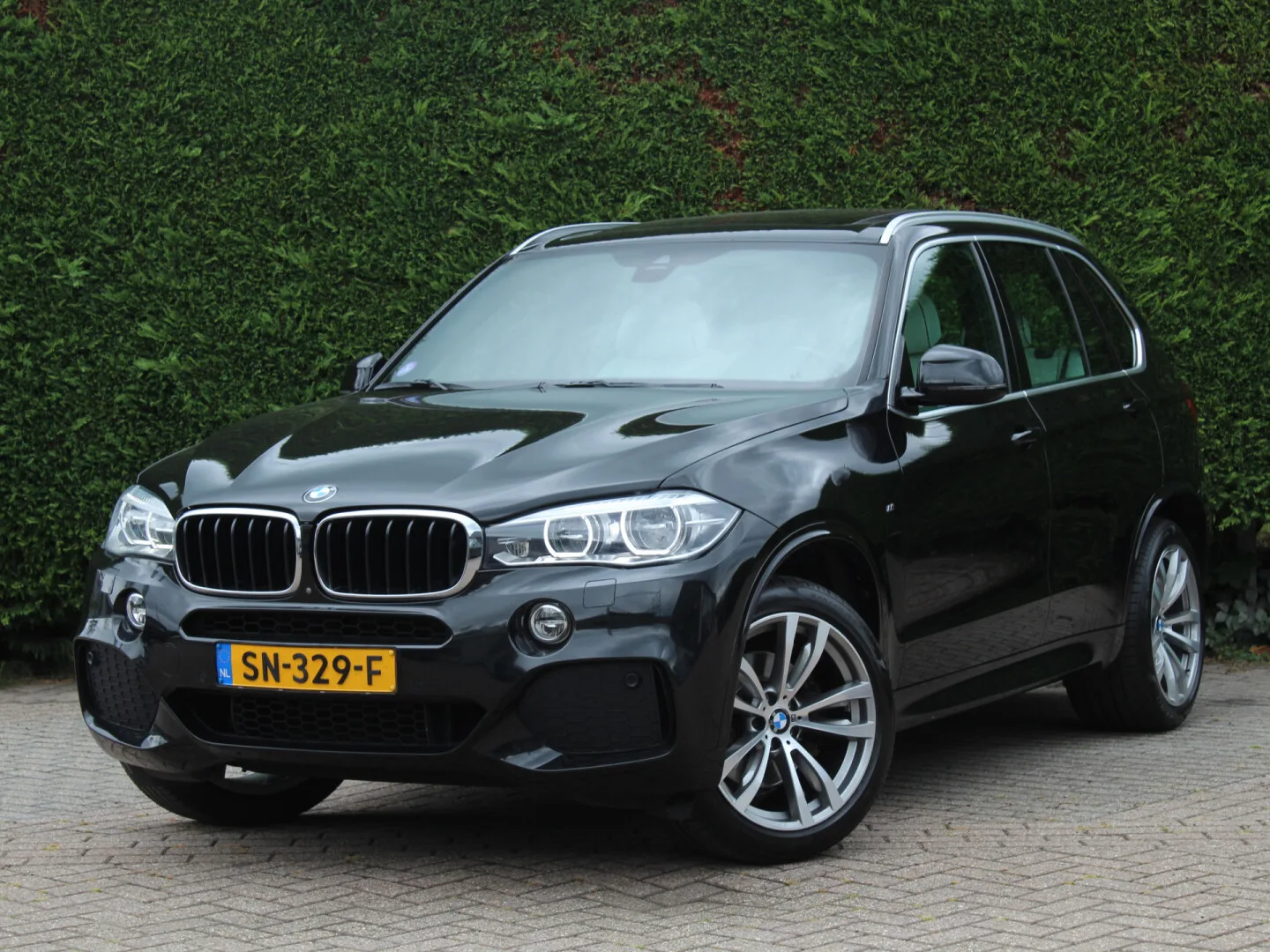 BMW X5 (2018) — foto 1