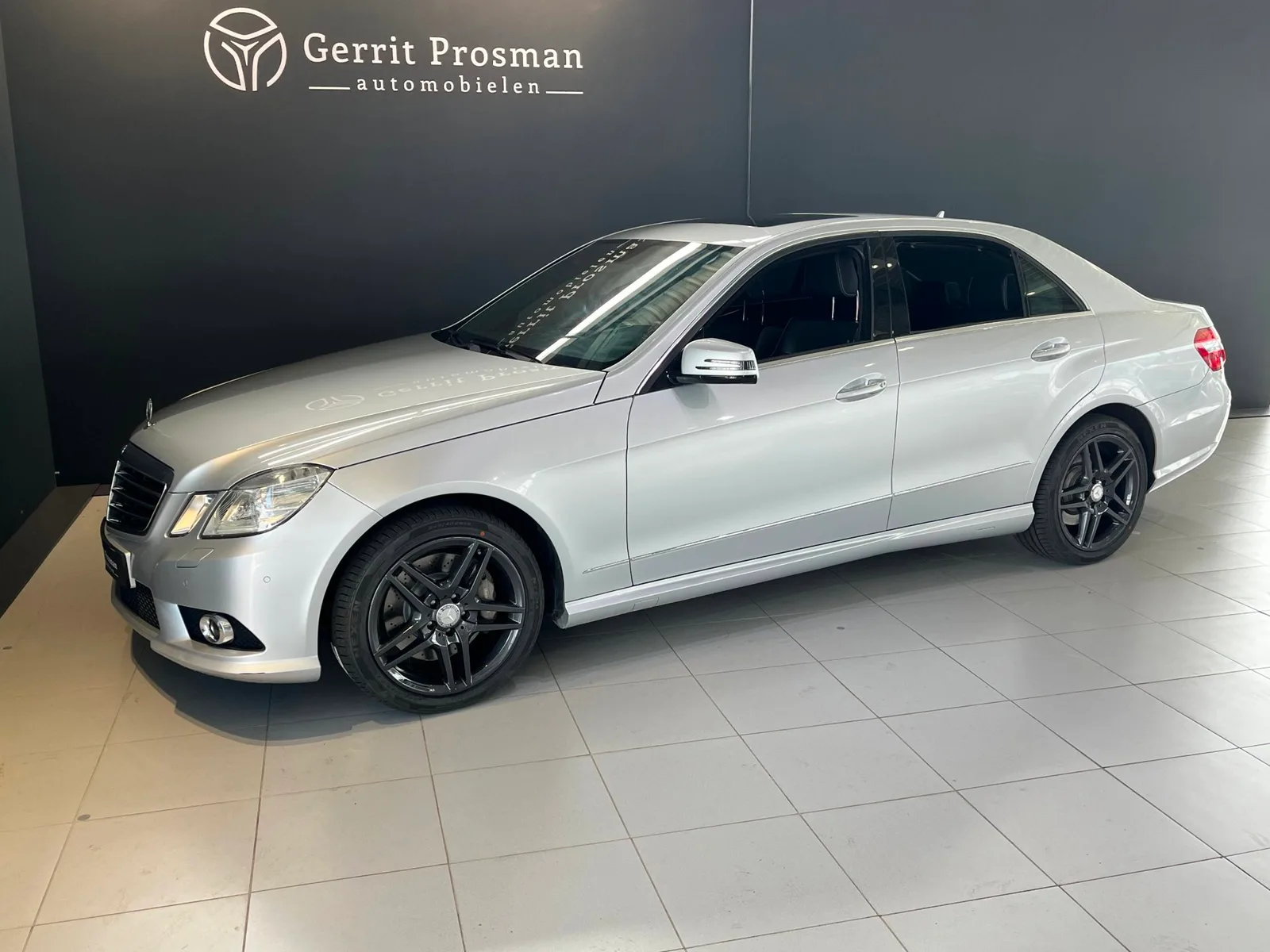 Mercedes-Benz E-Klasse (2009) — foto 1