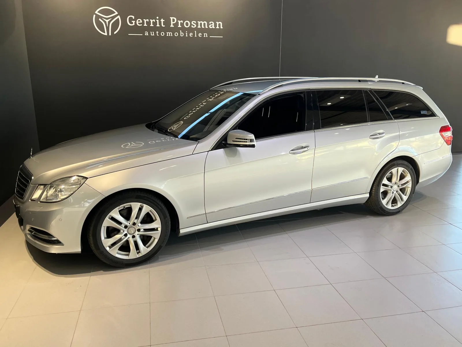 Mercedes-Benz E-Klasse (2010) — foto 1