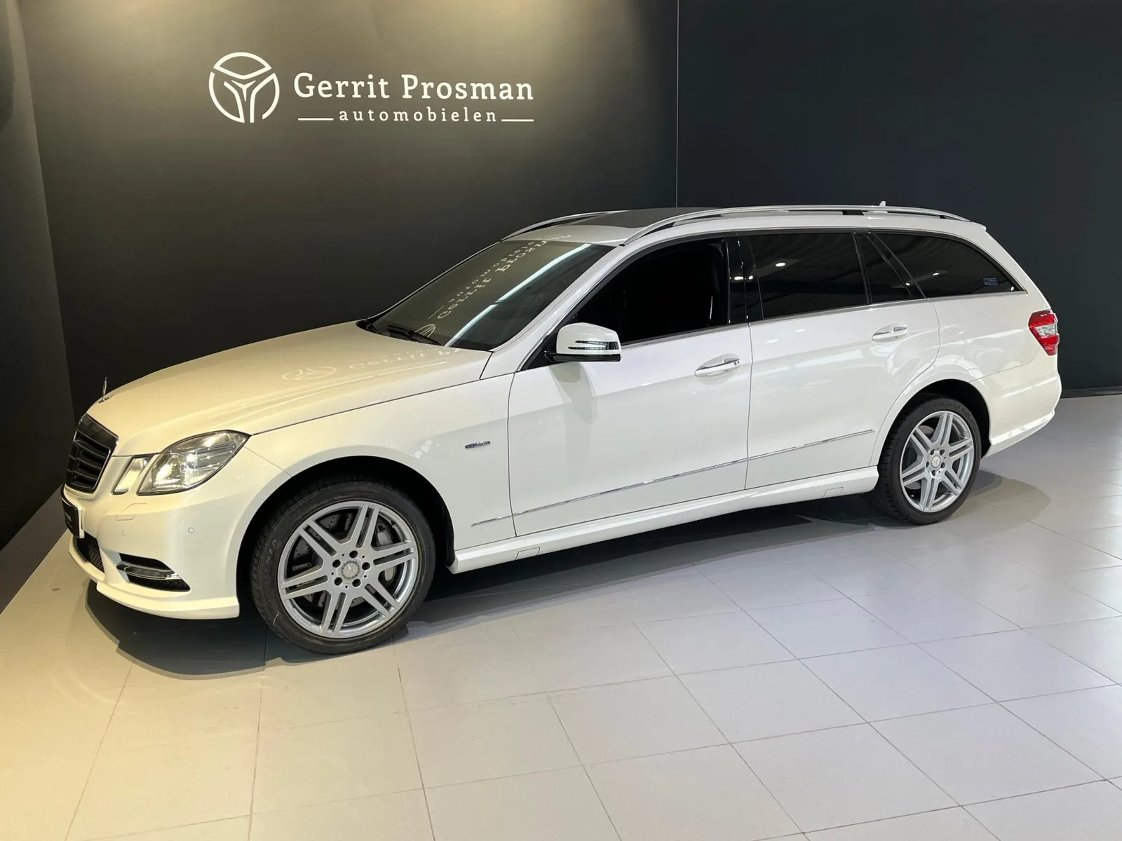 Mercedes-Benz E-Klasse (2012) — foto 1