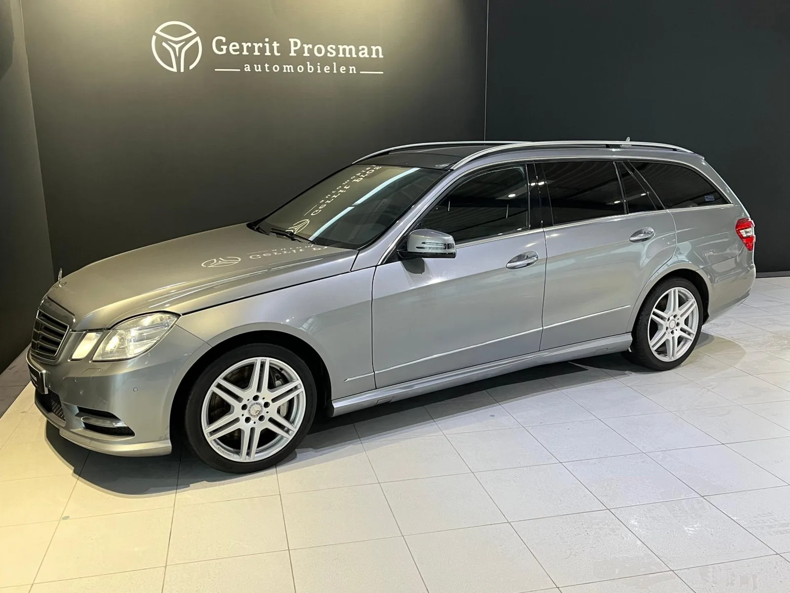 Mercedes-Benz E-Klasse (2012) — foto 1