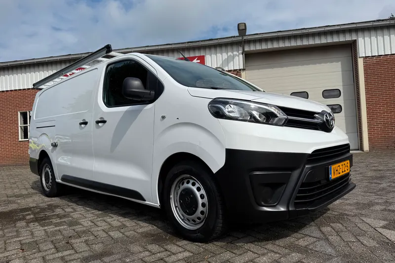 Toyota Proace (2021)