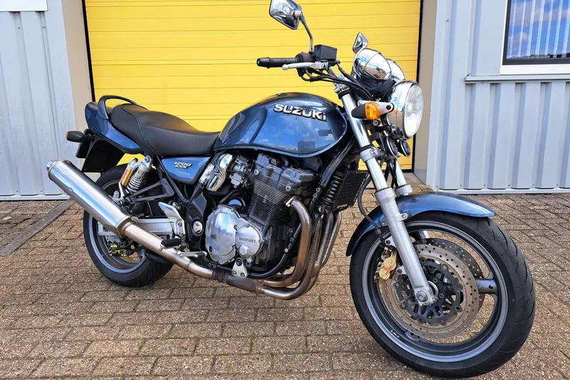 Suzuki GSX 1200 (2001)