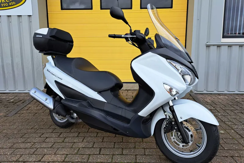Suzuki UH Burgman (2015)