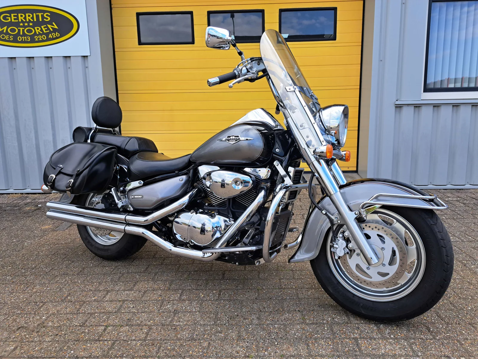 Suzuki VL 1500 Intruder (2005) — foto 1