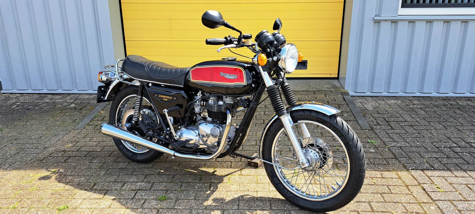 Triumph T140 T 140 Bonneville (1979) — foto 1