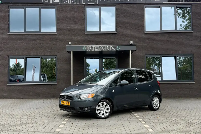 Mitsubishi Colt (2011)