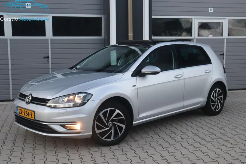 Volkswagen Golf (2018)