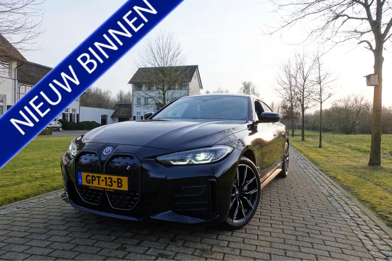 BMW i4 (2023)