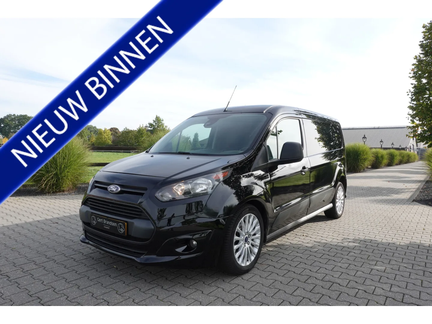 Ford Transit Connect (2016) — foto 1