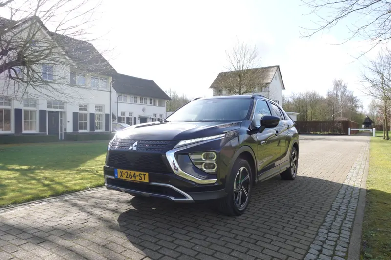 Mitsubishi Eclipse Cross (2024)