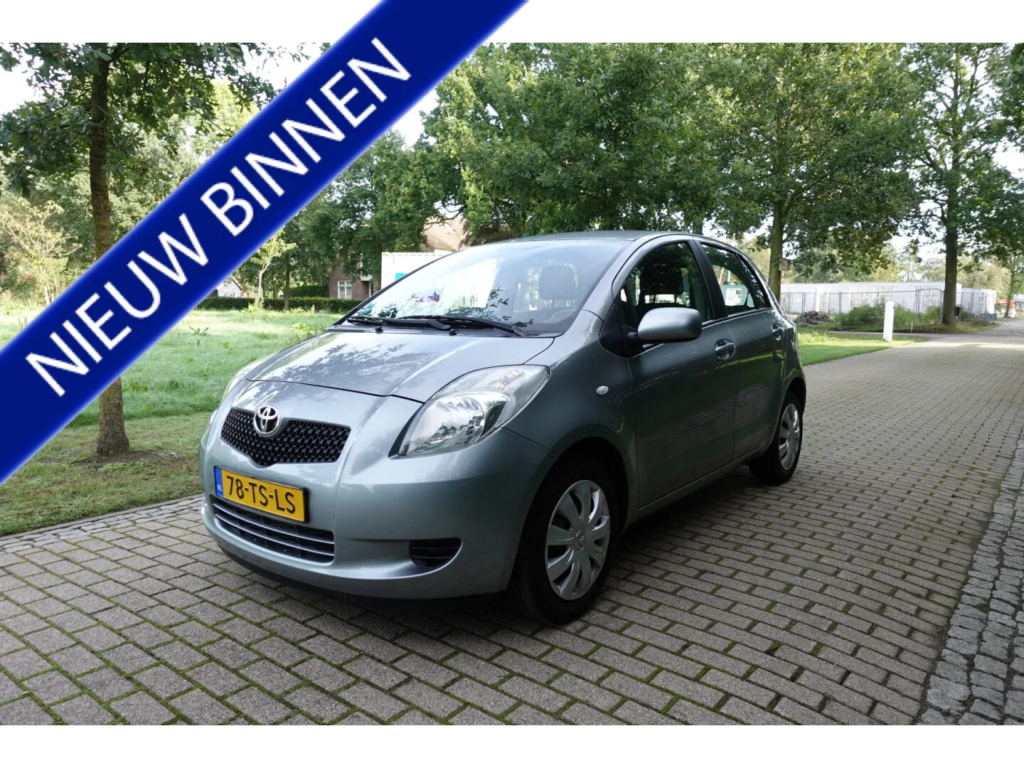 Toyota Yaris (2007) — foto 1