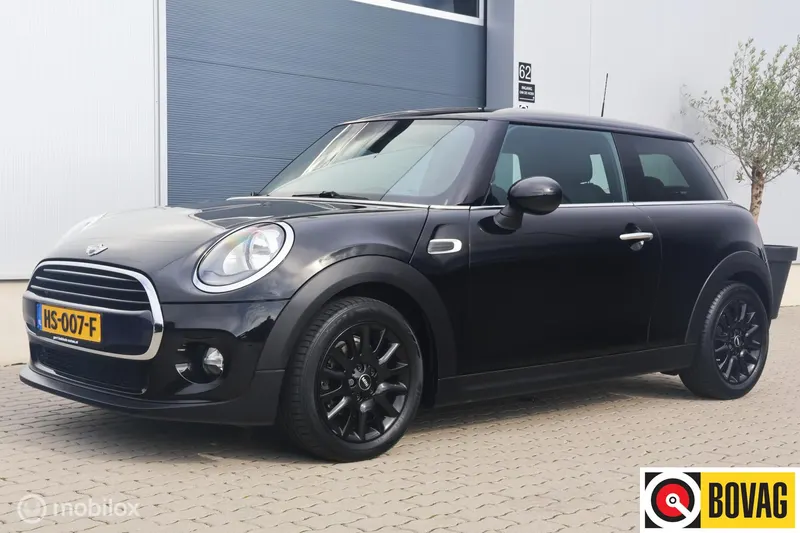 MINI Cooper (2015)