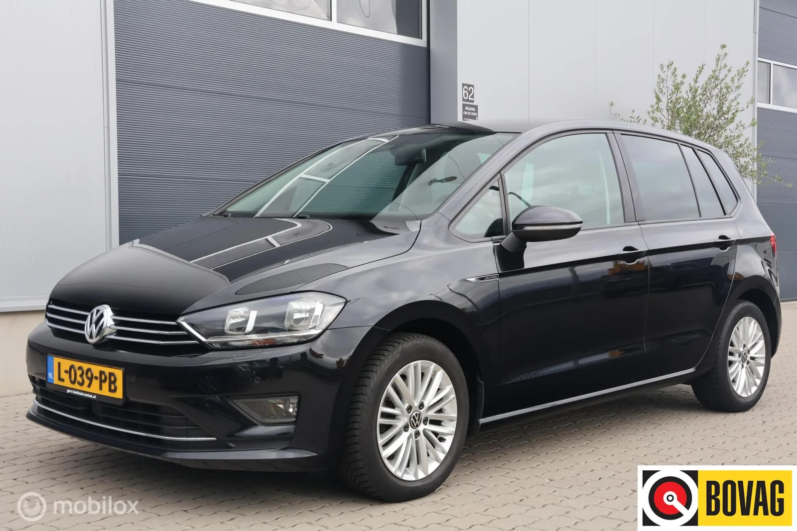 Volkswagen Golf Sportsvan (2015) — foto 1