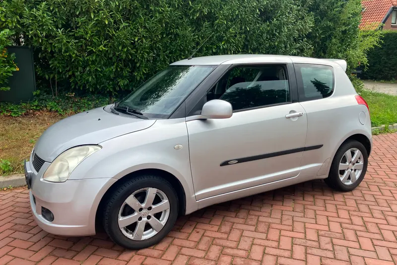 Suzuki Swift (2008)