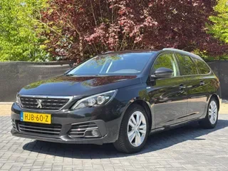 Peugeot 308 (2019) — foto 1