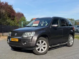 Suzuki Grand Vitara (2010) — foto 1