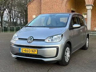 Volkswagen Up! (2023) — foto 1