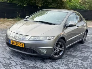 Honda Civic (2006) — foto 1