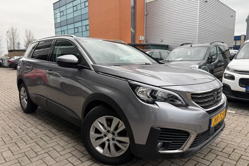 Peugeot 5008 (2018)