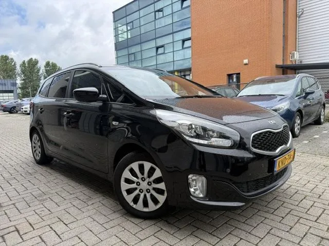 Kia Carens (2014) — foto 1
