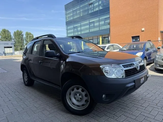 Dacia Duster (2011) — foto 1