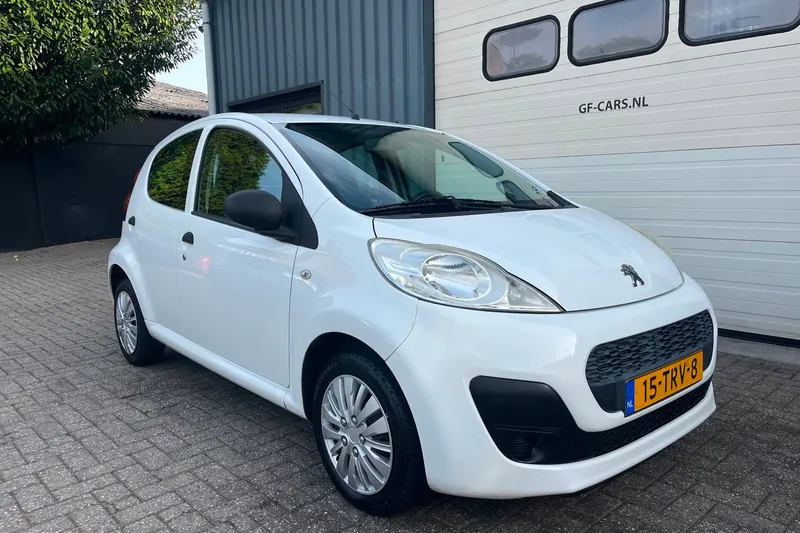 Peugeot 107 (2012)