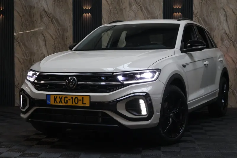 Volkswagen T-Roc (2023)