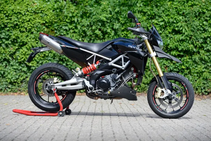 Aprilia Dorsoduro 1200 ATC (2011)