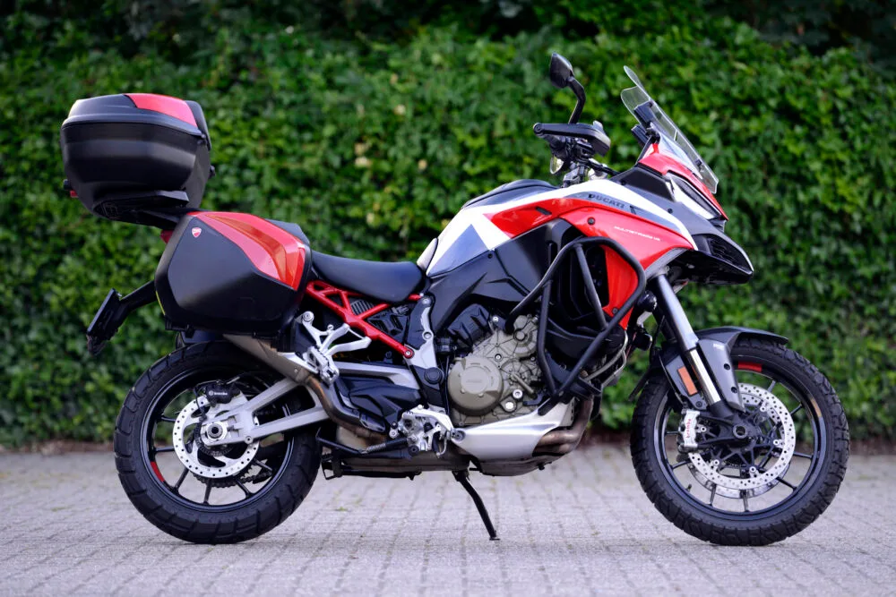 Ducati Multistrada V4S (2022) — foto 1