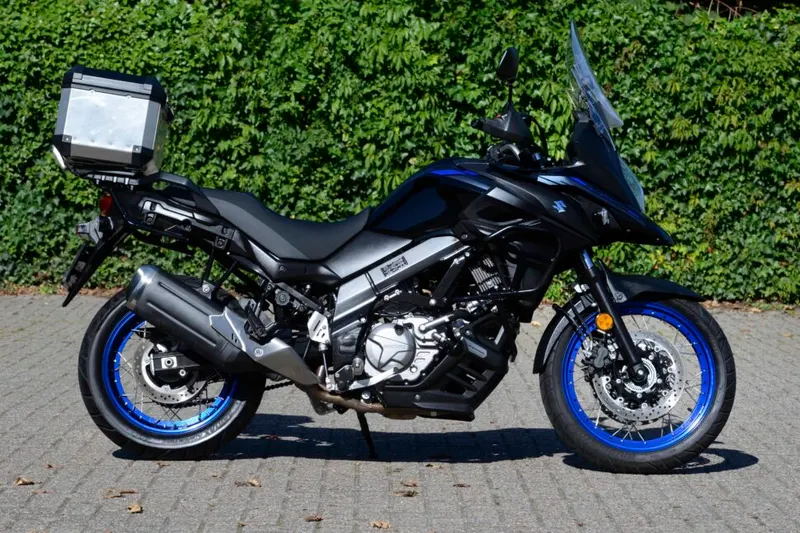 Suzuki V-Strom 650 (2022)