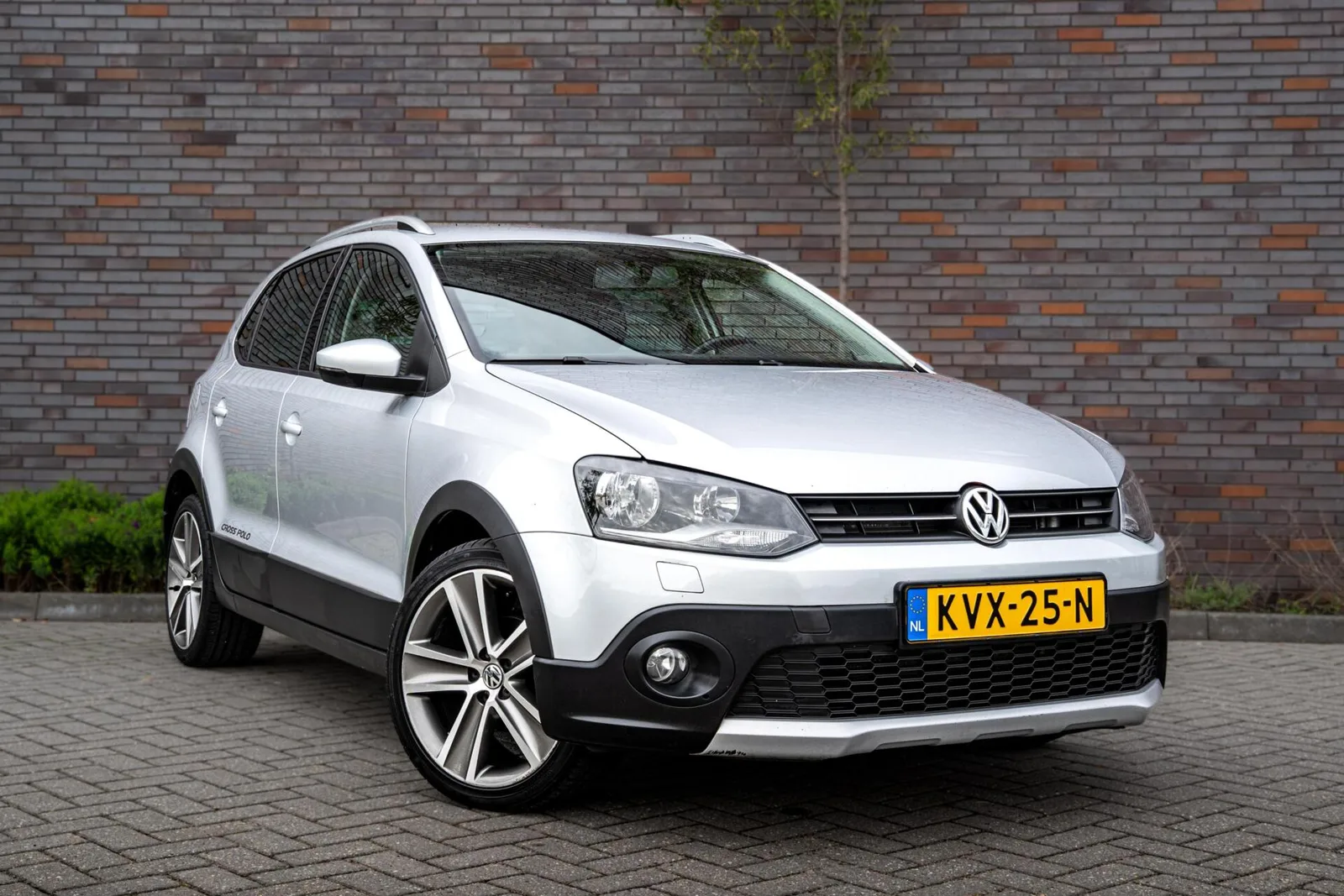 Volkswagen Polo (2010) — foto 1